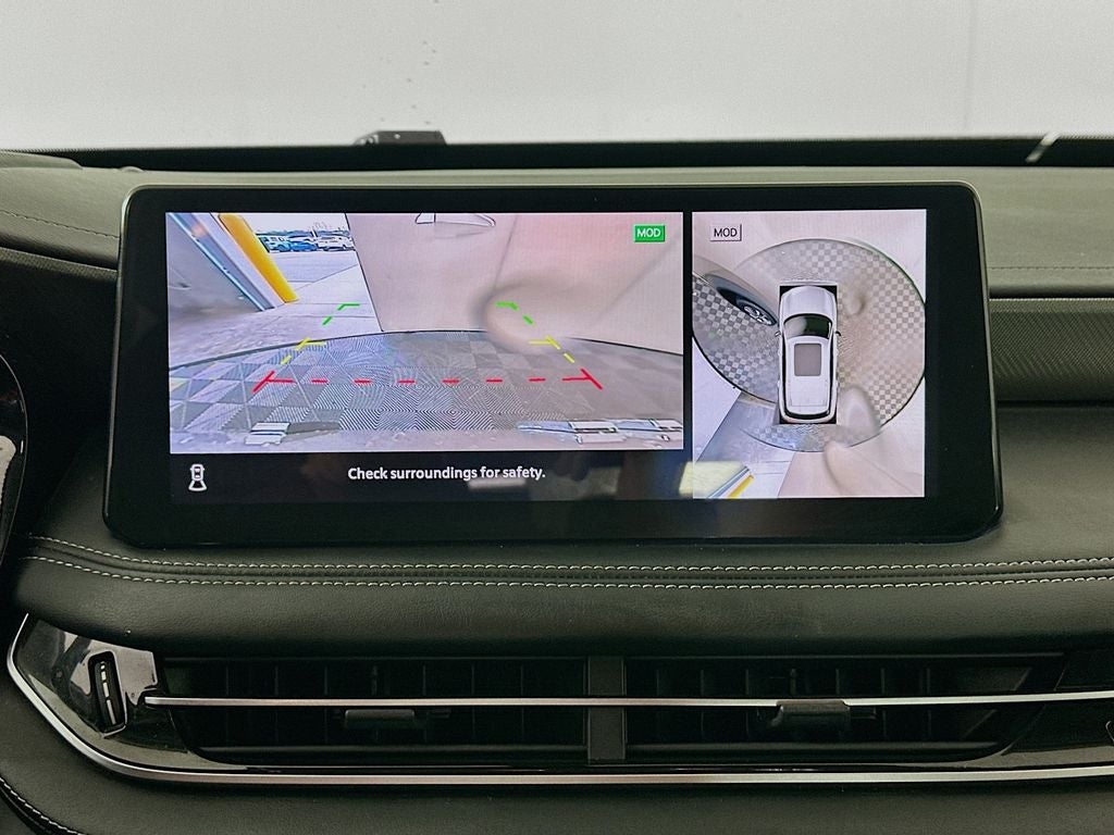 2023 INFINITI QX60 LUXE