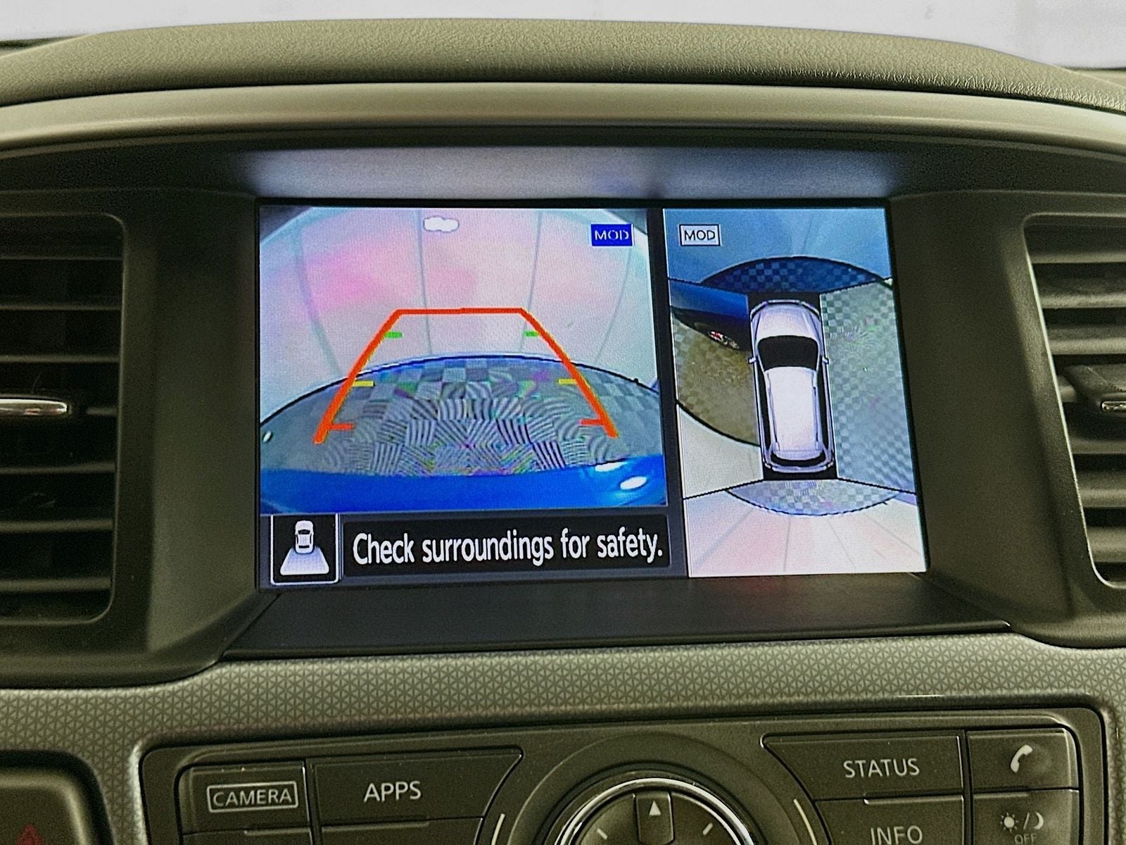 2020 Nissan Pathfinder SL