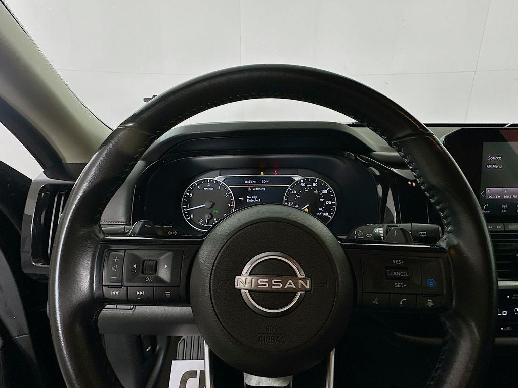 2022 Nissan Pathfinder SV