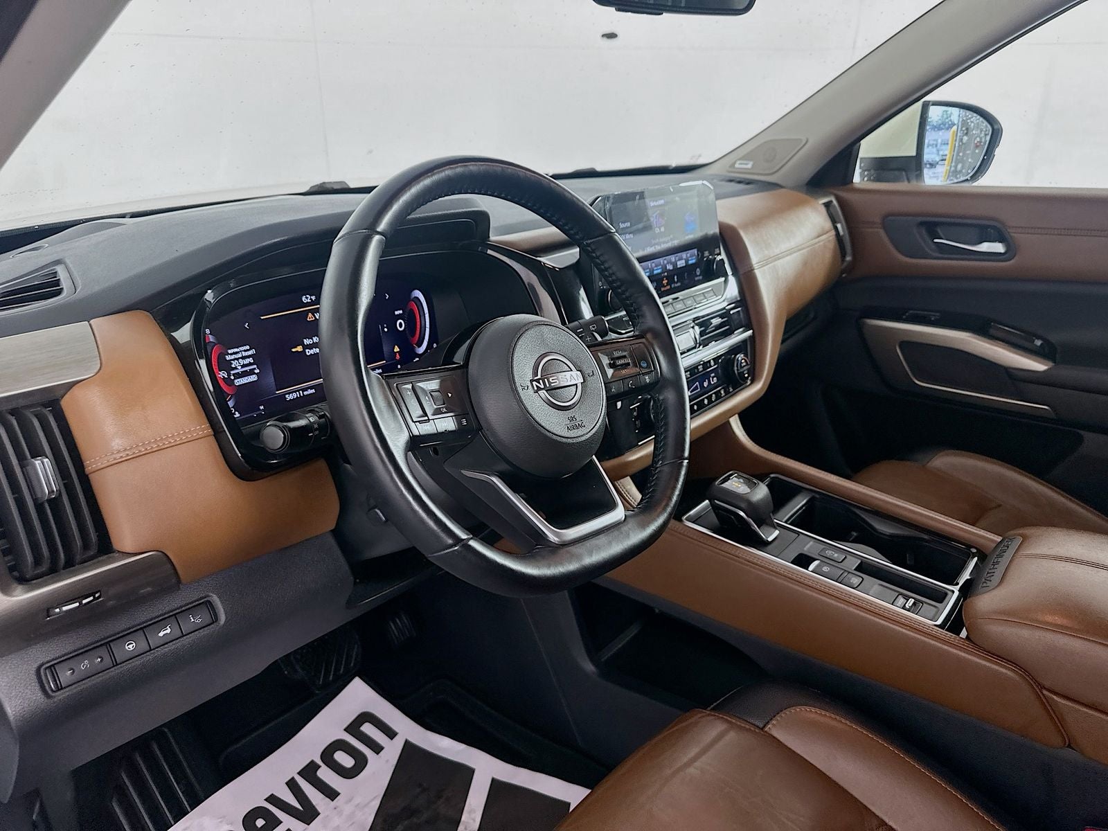 2023 Nissan Pathfinder Platinum