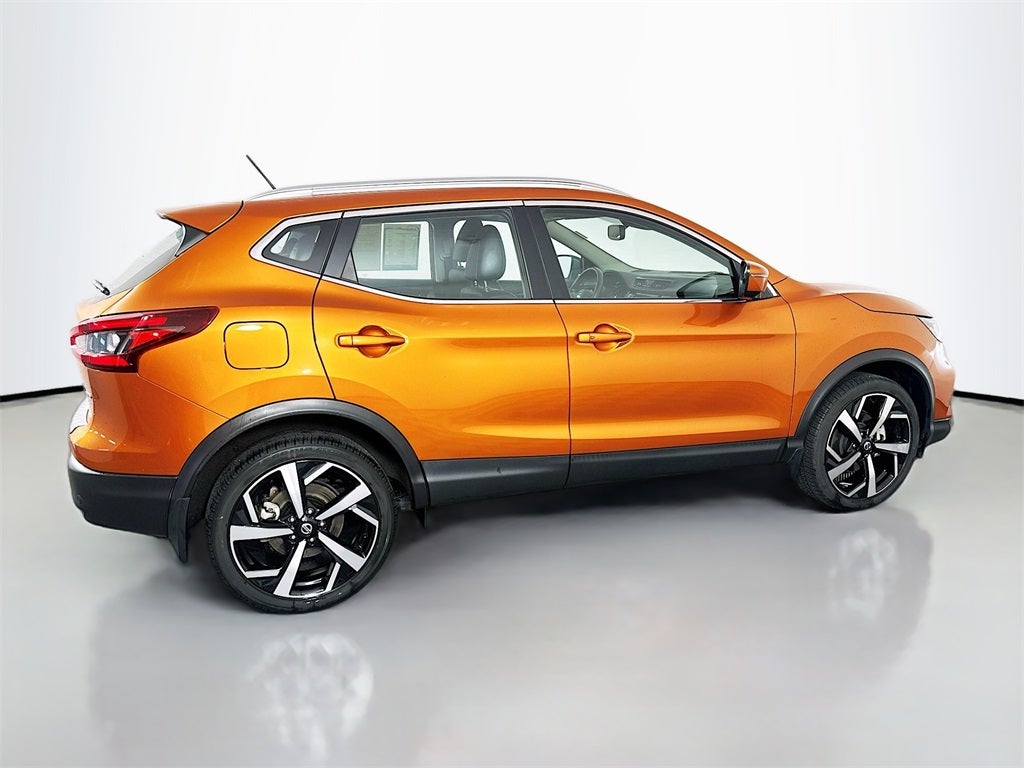 2022 Nissan Rogue Sport SL