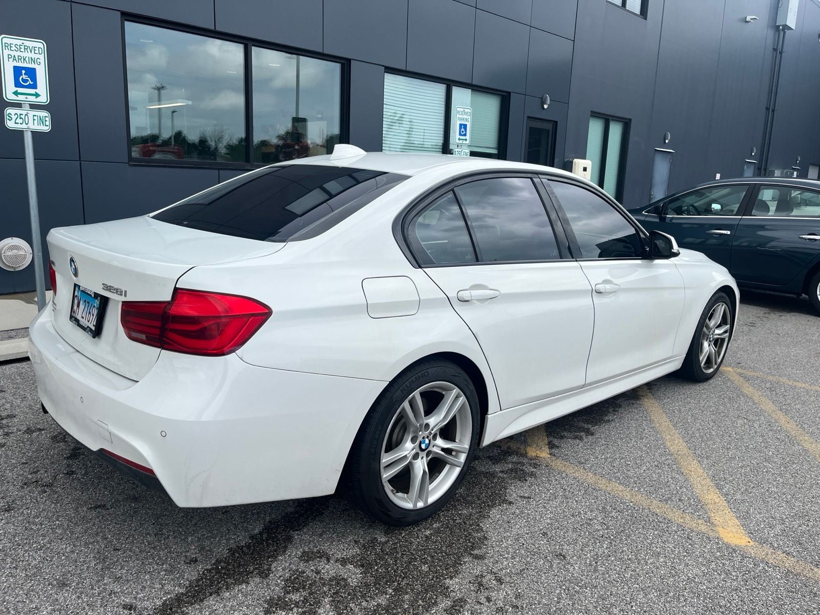 2016 BMW 3 Series 328i xDrive